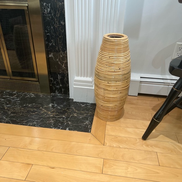 BOGO 50% OFF the second one Natural Indonesian rattan vase 11.8” - Picture 2 of 12